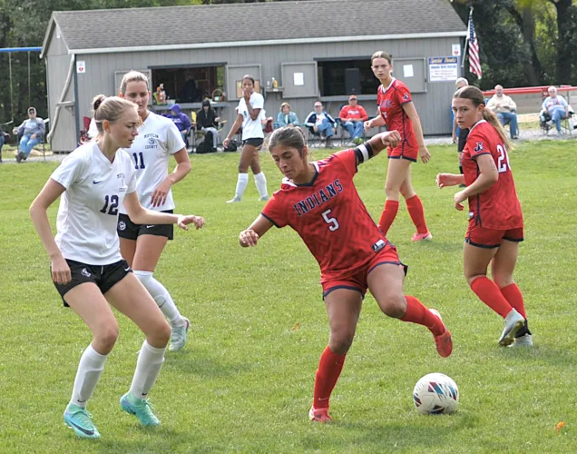 Roundups: Lady Indians tame Huskies, 6-0